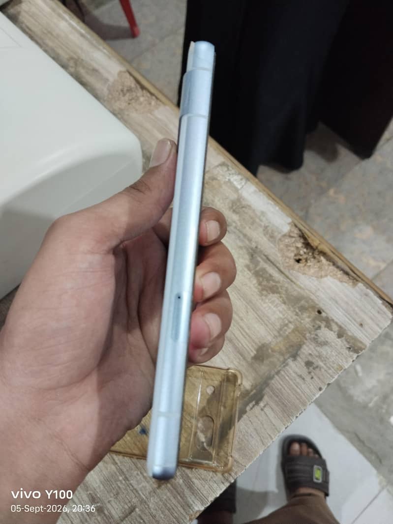 Google Pixel 7a 5