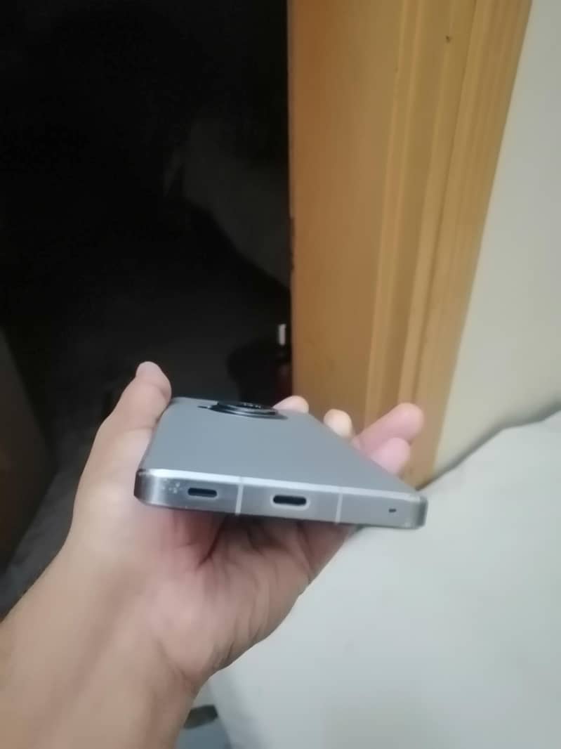 Sharp Aquos R7 3