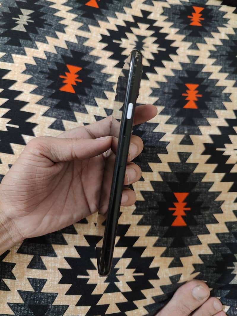 Google Pixel 4a 4