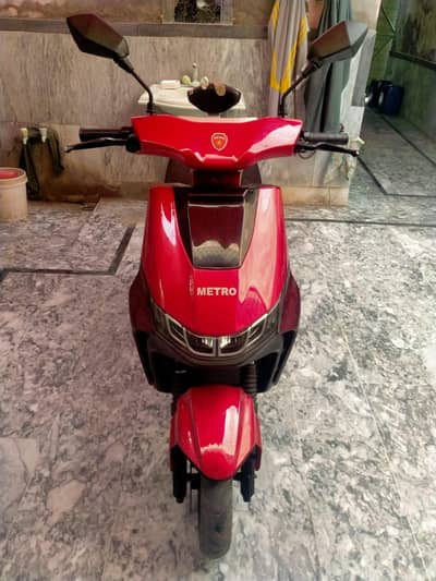 Metro T9 Electric Scooter (2023 Model) – Like New, Full PPF Protected.