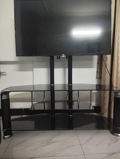 TV trolley for sale 10/10 condition. Negotiable