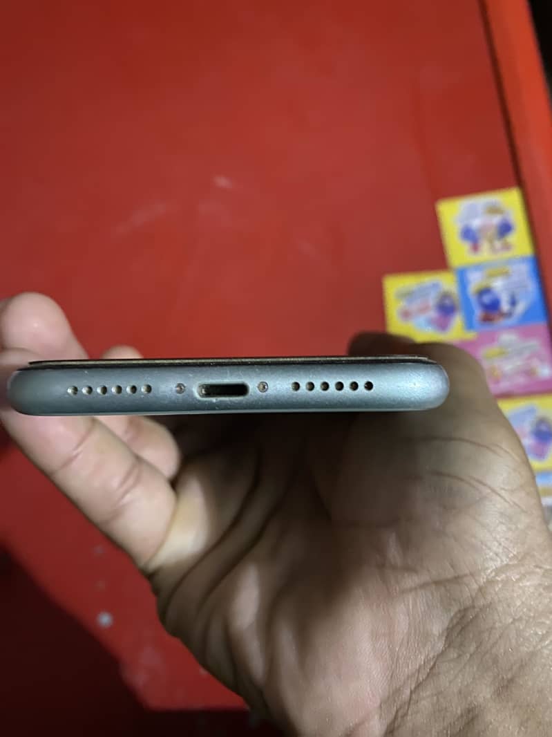 Apple iPhone 11 2