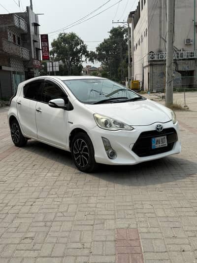 Toyota Aqua 2014