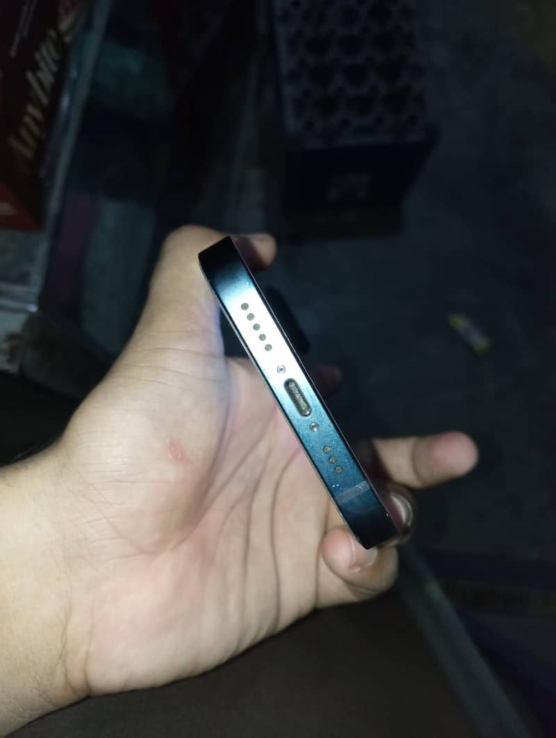 Apple iPhone 14 5