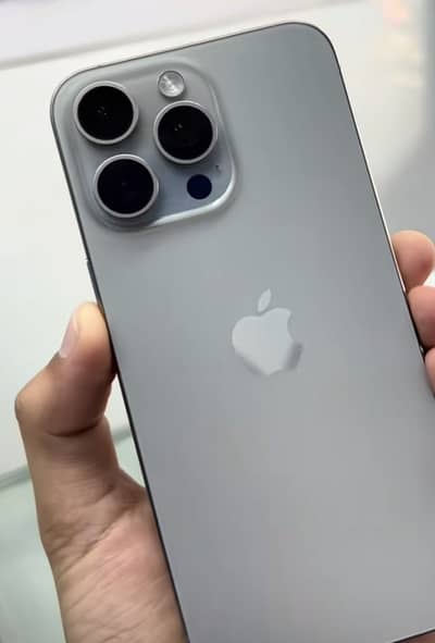 Apple iPhone 15 Pro Max