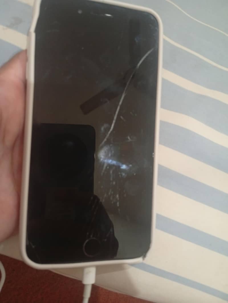 Apple iPhone 7 Plus 2