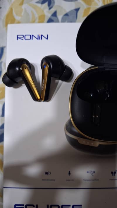 Ronin Eclipse Earbuds - Barely Used