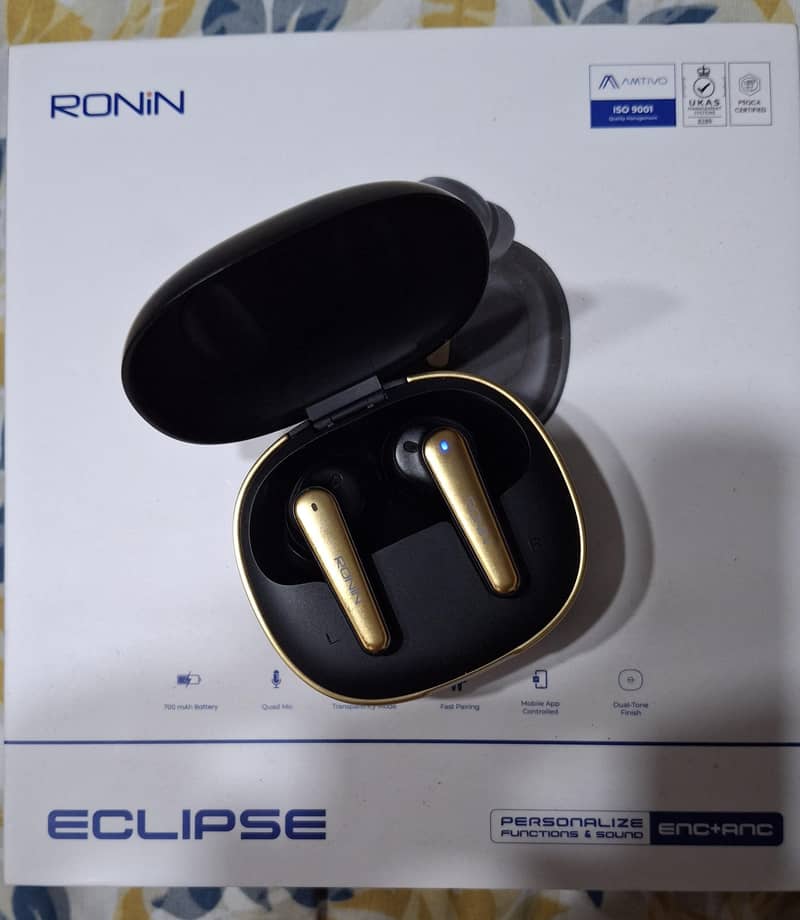 Ronin Eclipse Earbuds - Barely Used 1