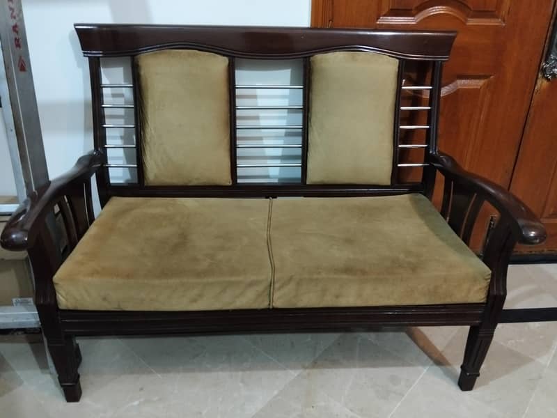 Sofa Set with draining table 2