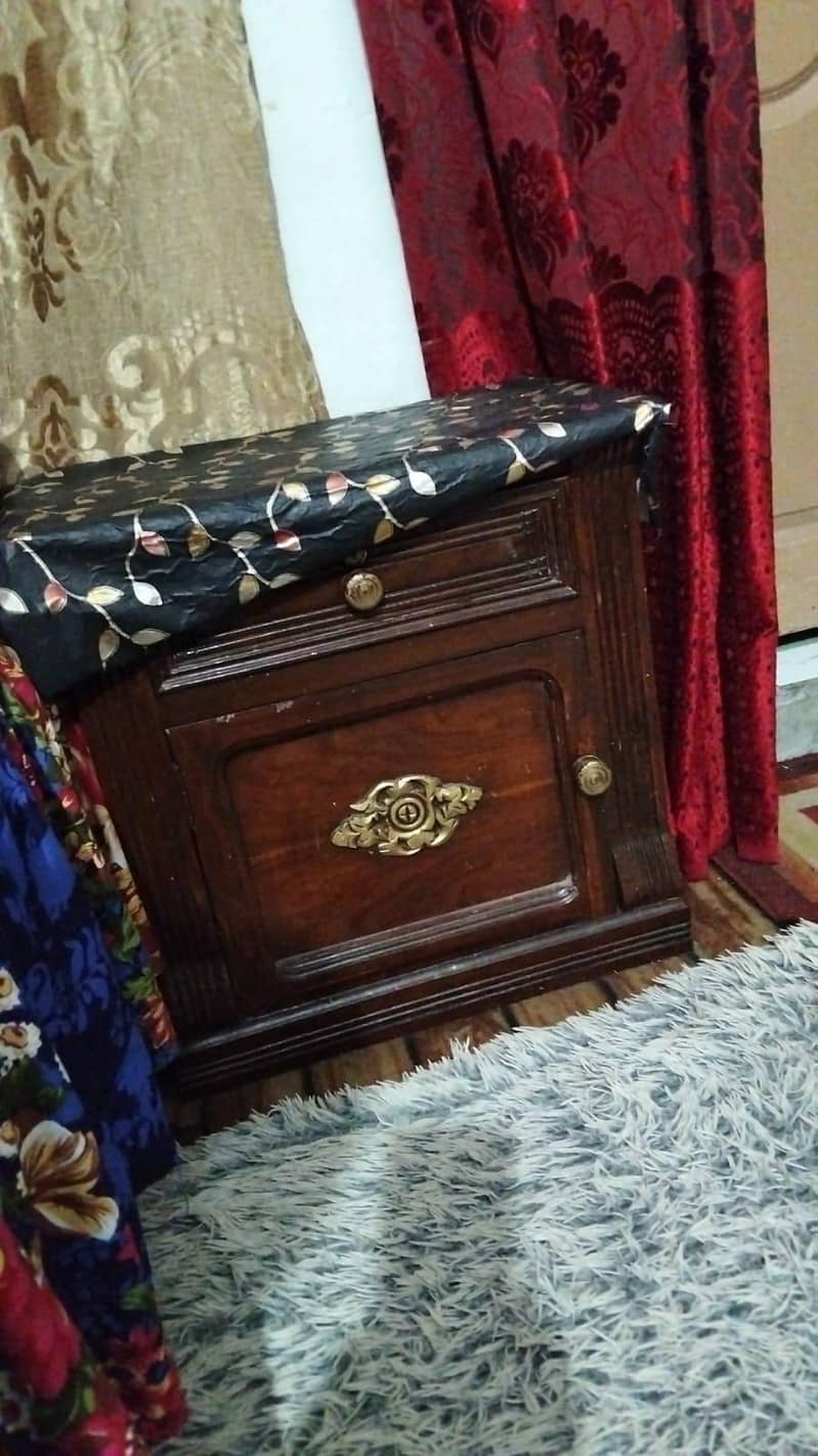 2 side table 0