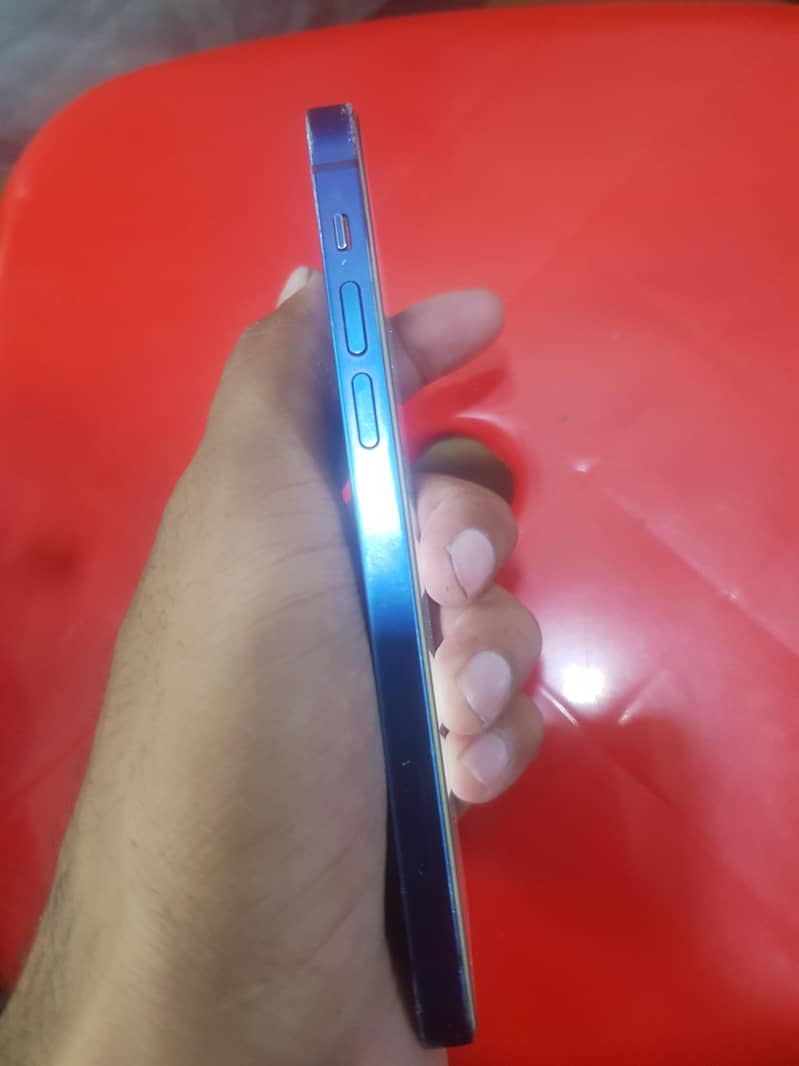 Apple iPhone 12 5