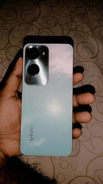 Vivo Y18
