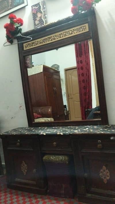 dressing table with mirror