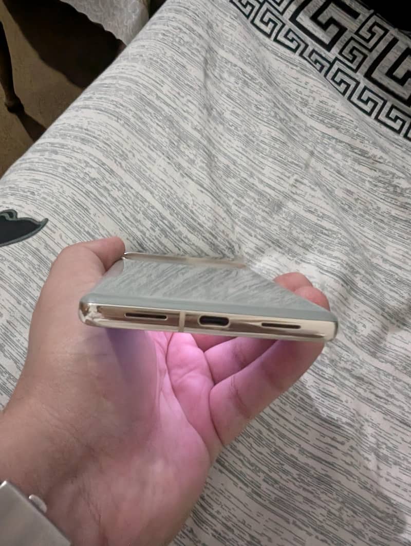 Google Pixel 7 Pro 2