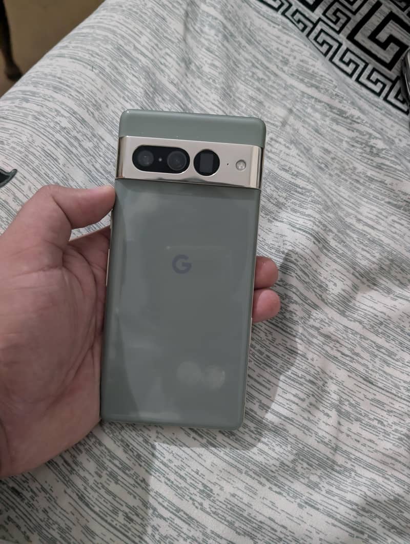 Google Pixel 7 Pro 4