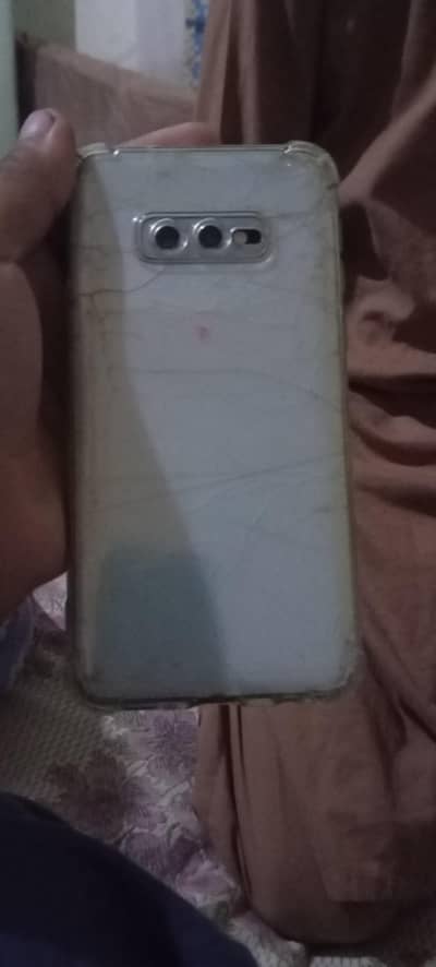 Samsung Mobile S10e