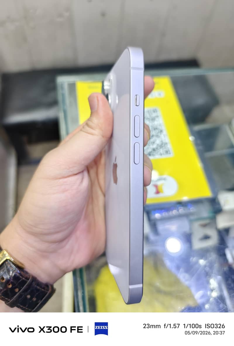 Apple iPhone 14 1