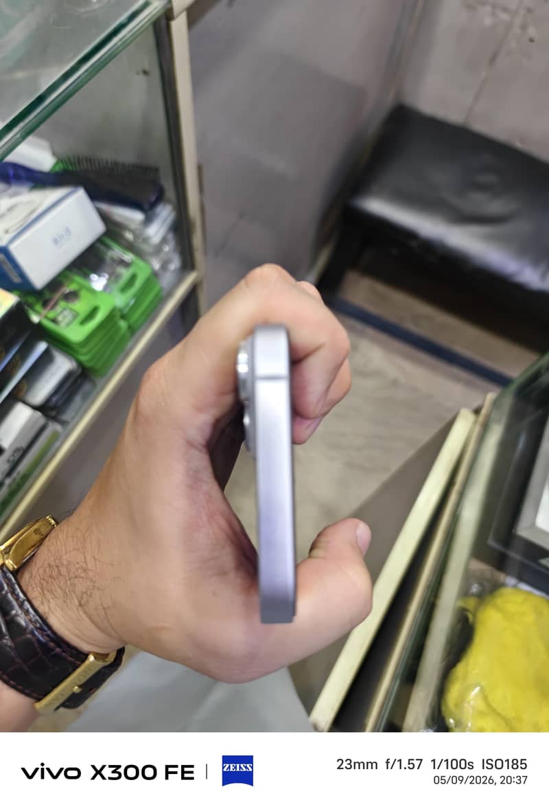 Apple iPhone 14 2