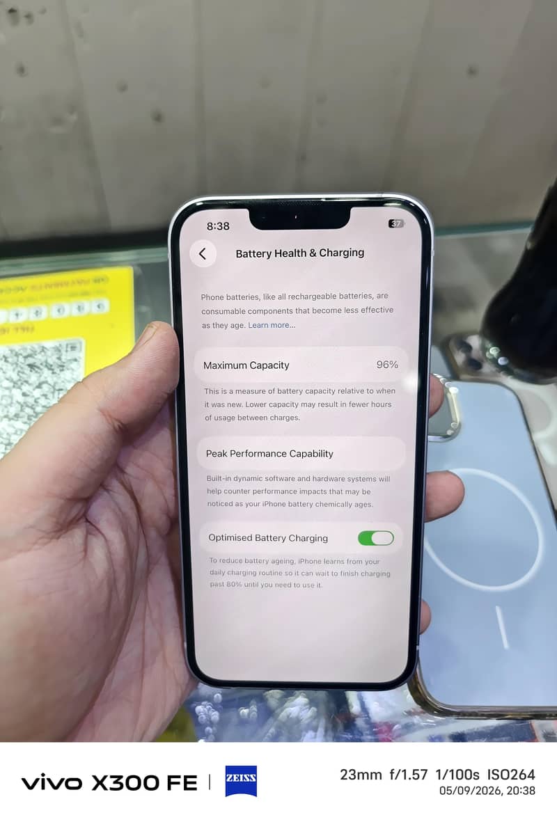 Apple iPhone 14 6