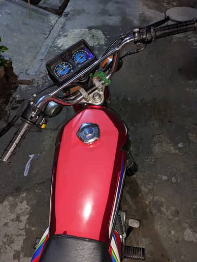 Honda 125 good condition Bike urgent for sale