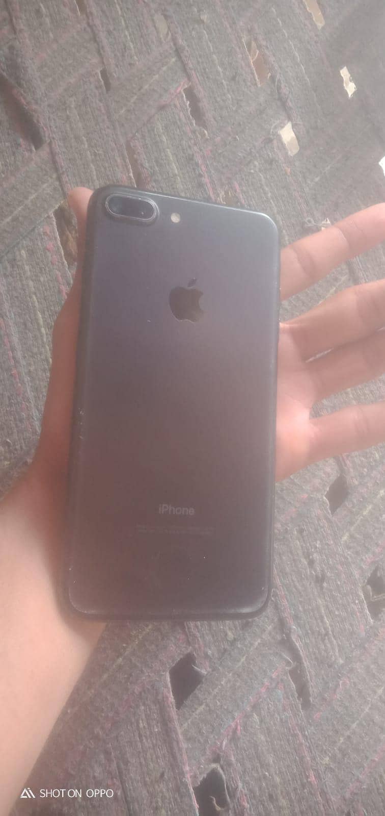 Apple iPhone 7 Plus 2