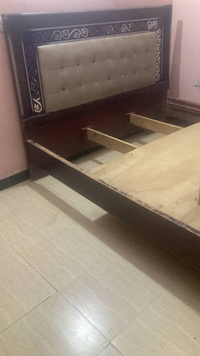 King size woode bed divider and in single piece 3 wardrobes
