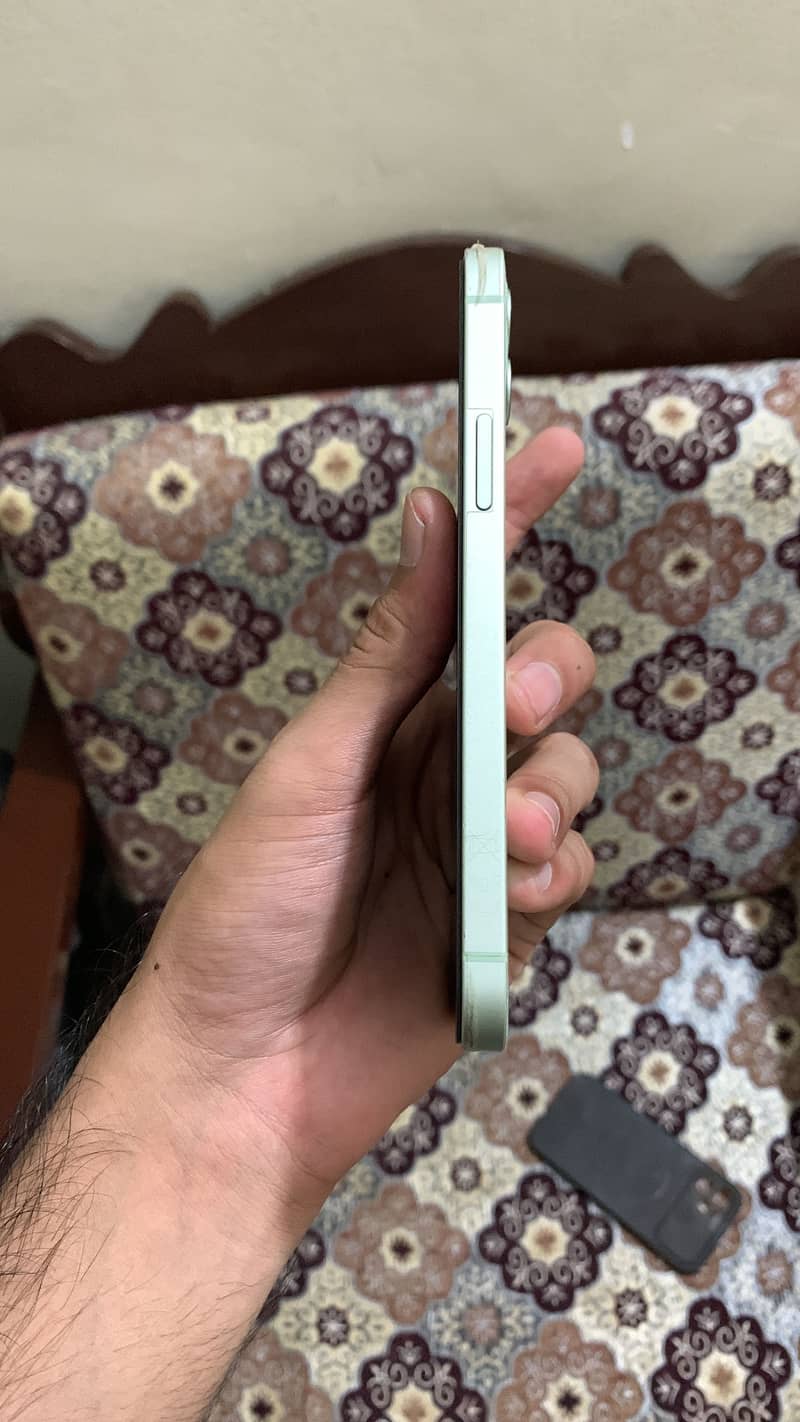 Apple iPhone 12 2
