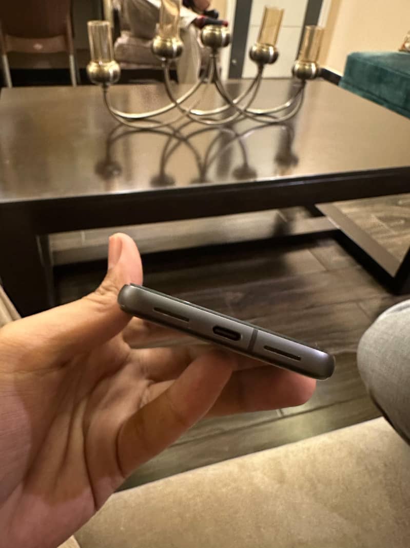 Google Pixel 8 3