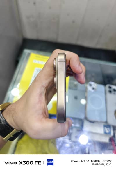 Apple iPhone 16 Pro Max