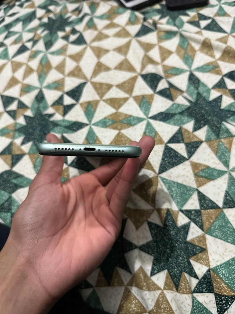 Apple iPhone 11 2