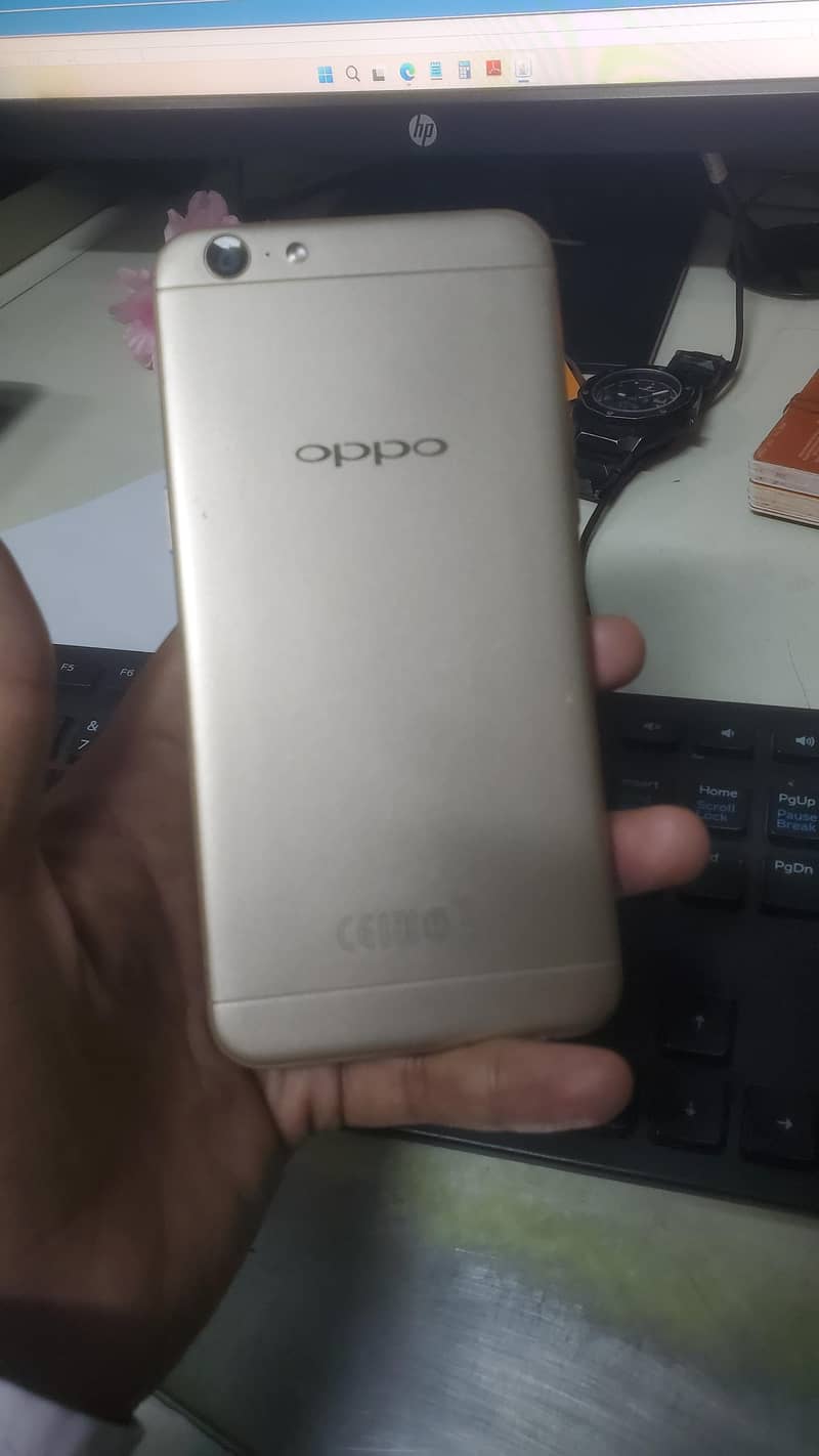 OPPO A57 1