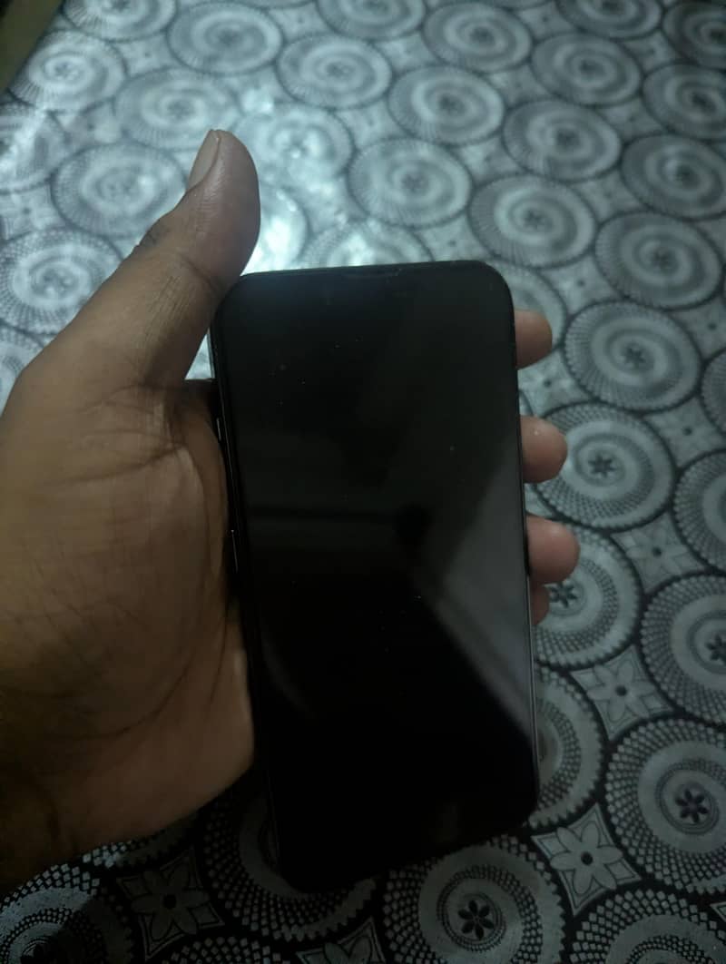 Apple iPhone 13 Pro 3