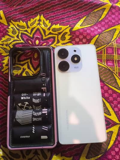 Tecno Spark 10 Pro 8 256  only phone urgent sale no open repair bahria