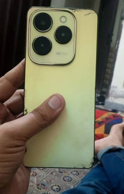 Infinix Hot 40