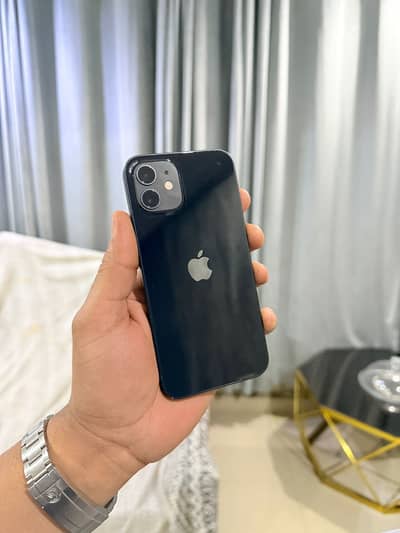 Apple iPhone 12