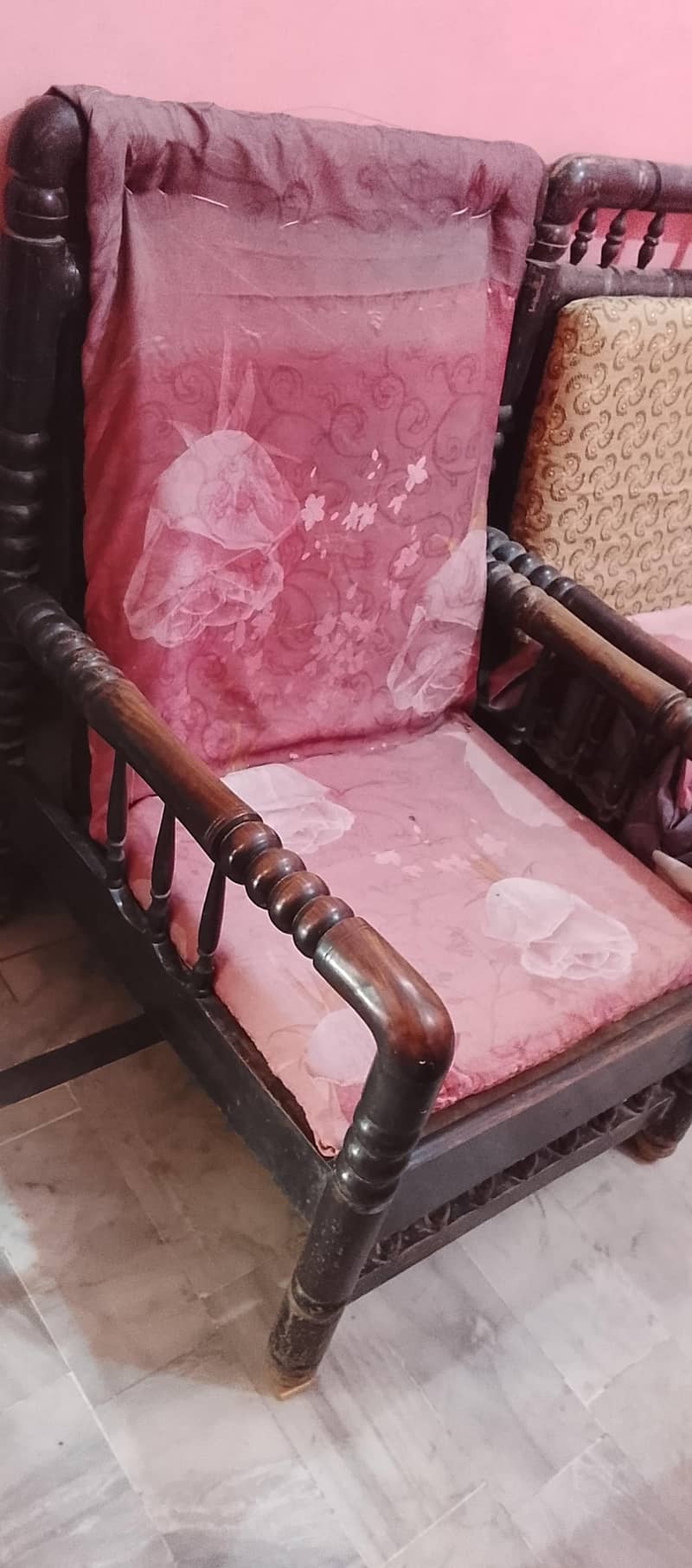 3 seater plus 2 single sofas 3