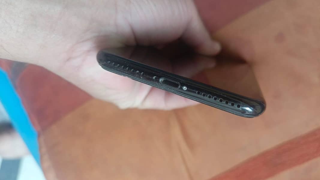 Apple iPhone 7 Plus 2