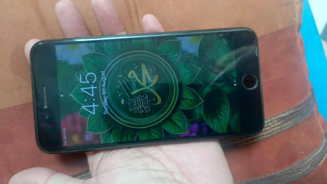Apple iPhone 7 Plus 4