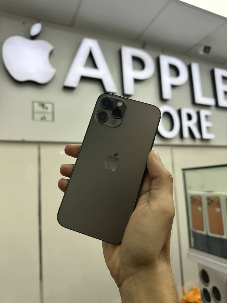 Apple iPhone 12 Pro 1