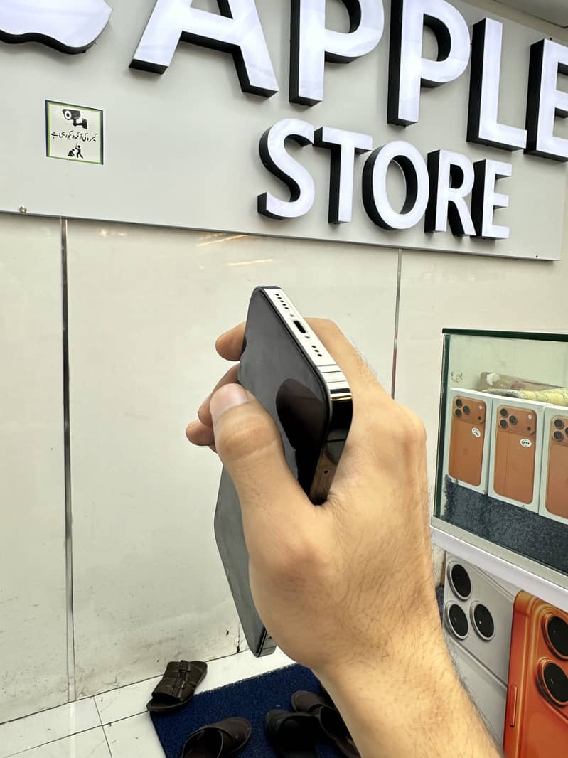 Apple iPhone 12 Pro 4