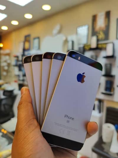 iphone 5S 64GB full box Whatsapp no 03479161720