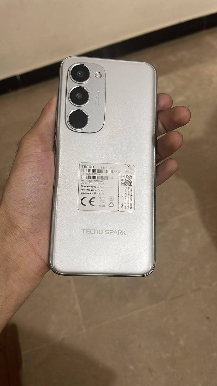 Tecno spark 40 pro plus 0