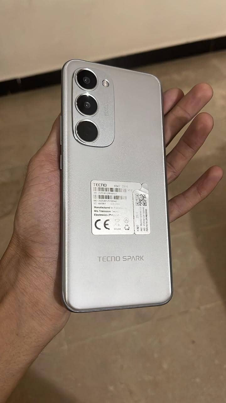 Tecno spark 40 pro plus 2