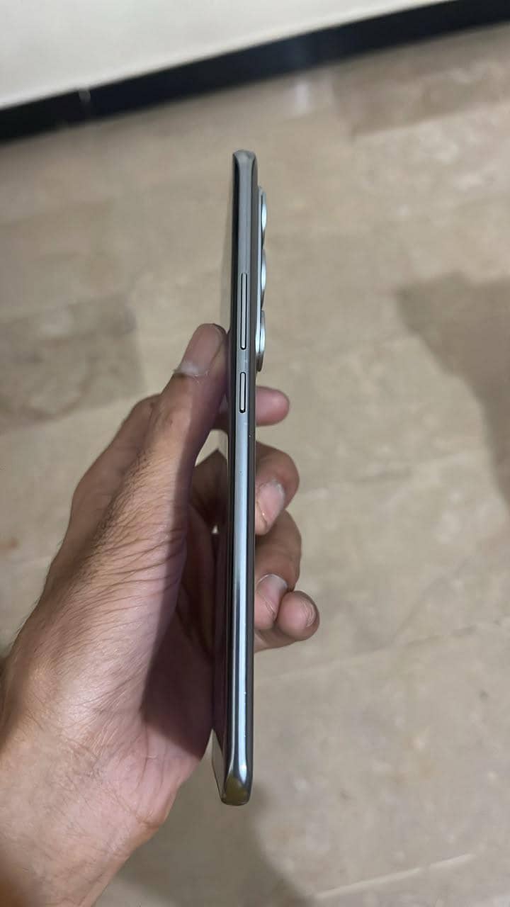 Tecno spark 40 pro plus 4