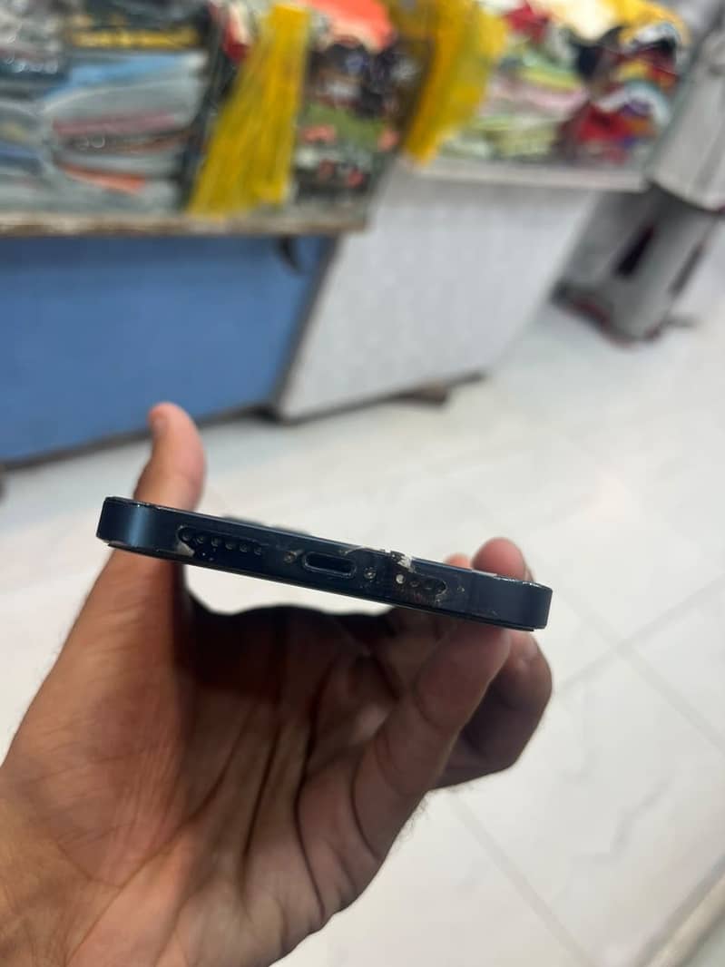 Apple iPhone 12 Pro Max 2