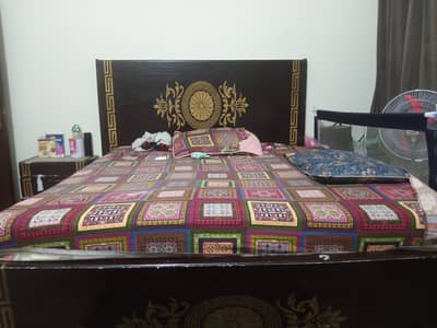 Bed side tables + dressing