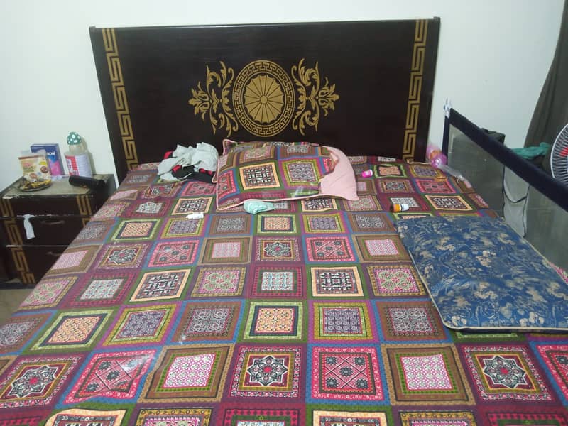 Bed side tables + dressing 1