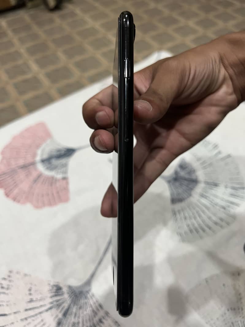 Apple iPhone 7 Plus 7