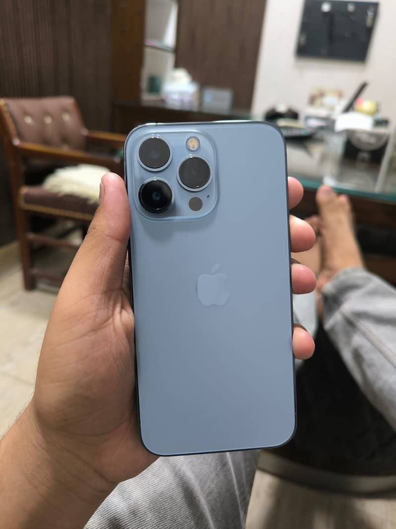 Apple iPhone 13 Pro 6