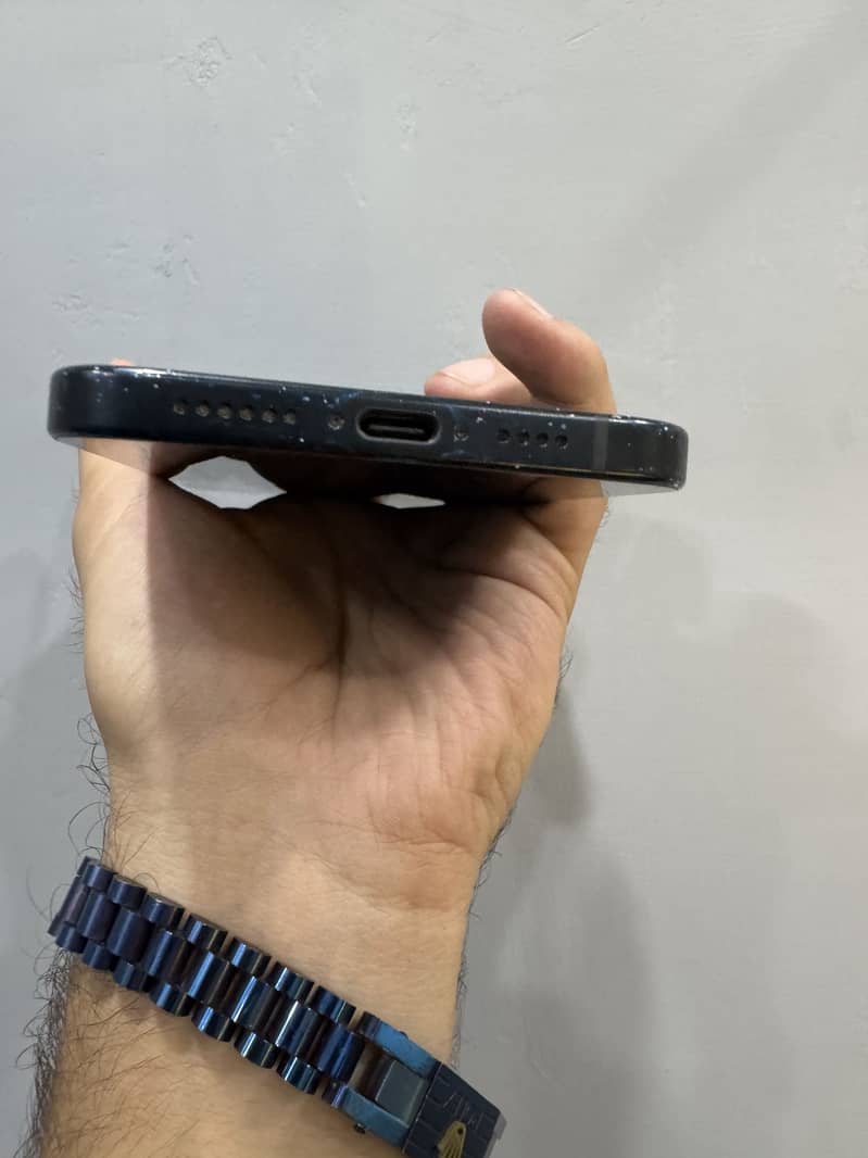 Apple iPhone 15 plus 3